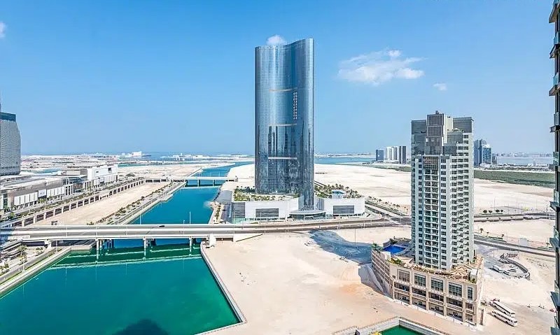 Canal Residence